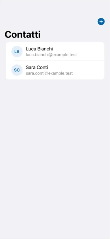 Elenco dei contatti nell'app IoFirmo su iPhone