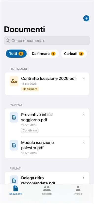 Elenco dei documenti nell'app IoFirmo su iPhone: filtri Tutti, Da firmare e Caricati, e stato di ogni documento