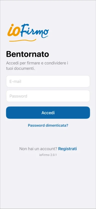 Schermata di accesso dell'app IoFirmo su iPhone con campi e-mail e password